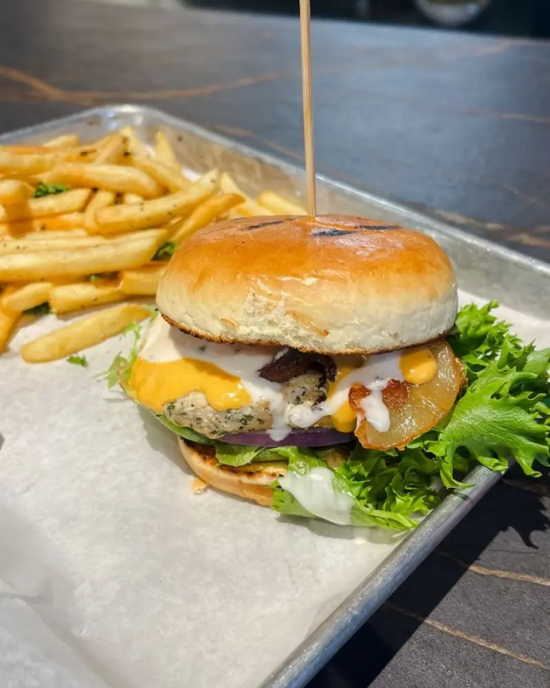 DRUNKEN CHICKEN BLT